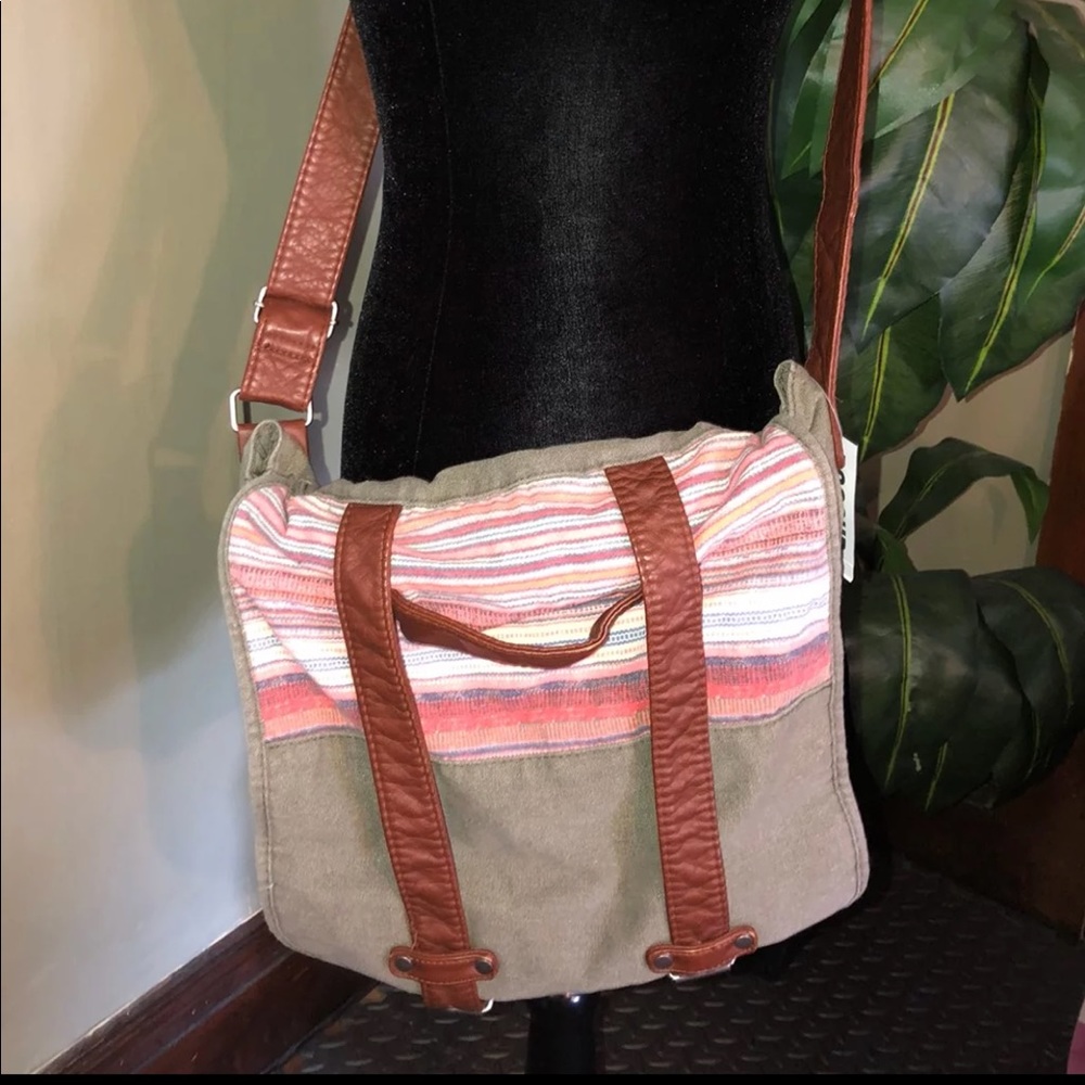 Roxy Crossbody Bag